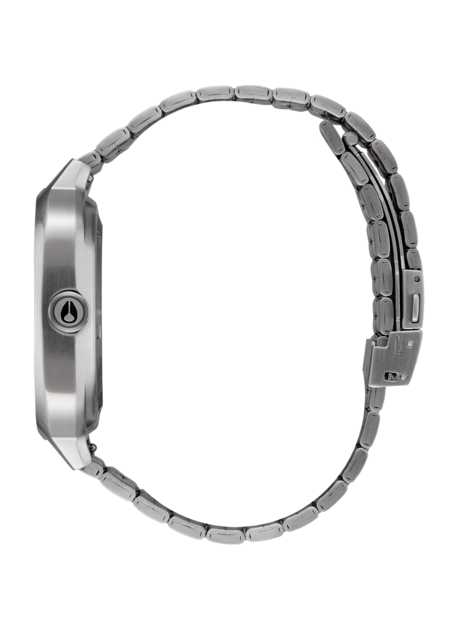 Fremont 40 - Silver / Midnight View 3