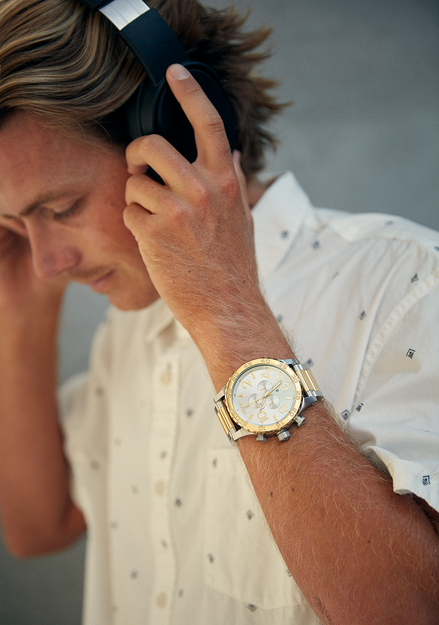51-30 Chrono - All Gold View 6