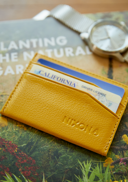 Nixon Flaco Leather Card Wallet Lifestyle